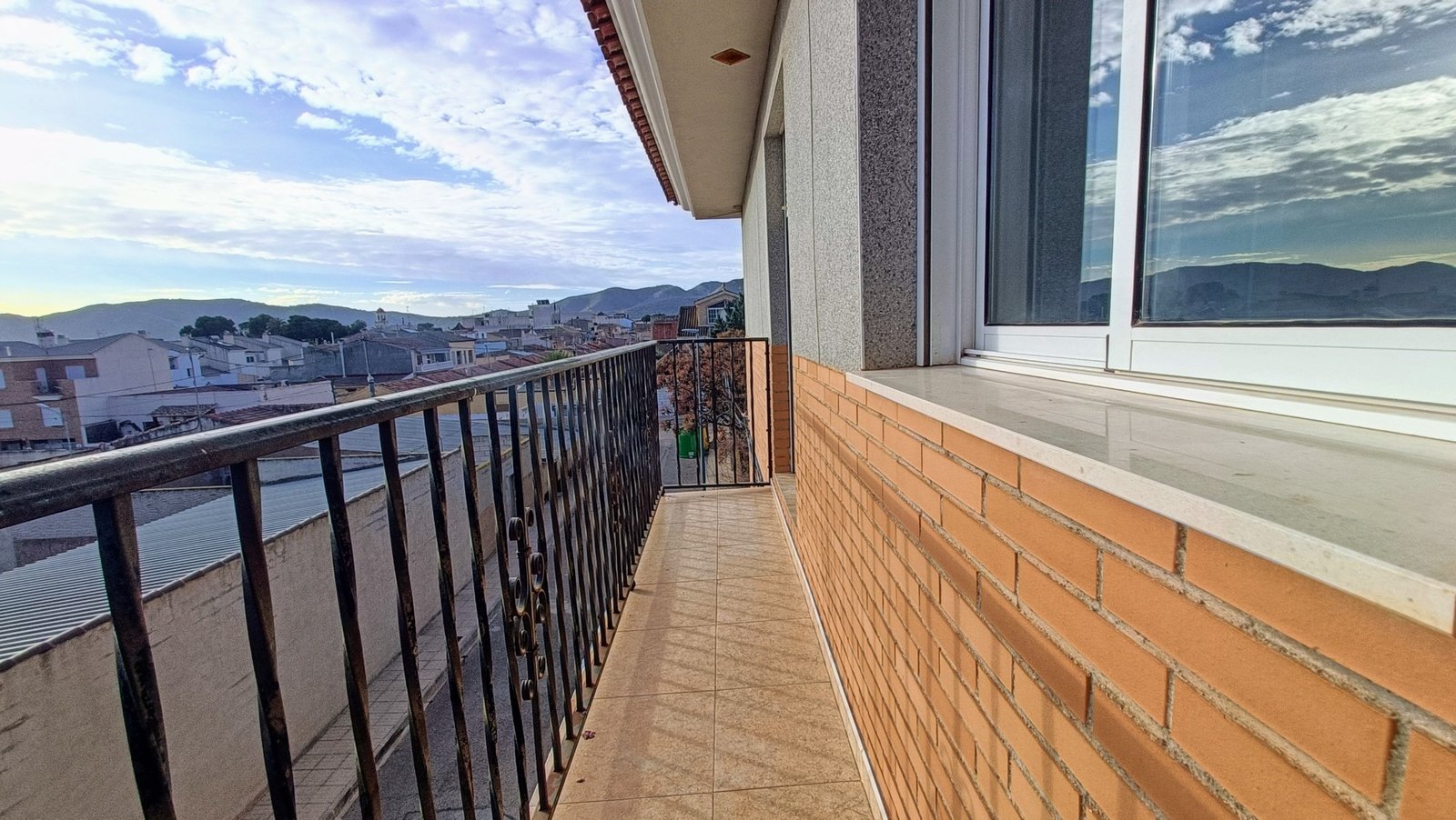 o_1jjgubfc4nva1aq1c74126sv272b