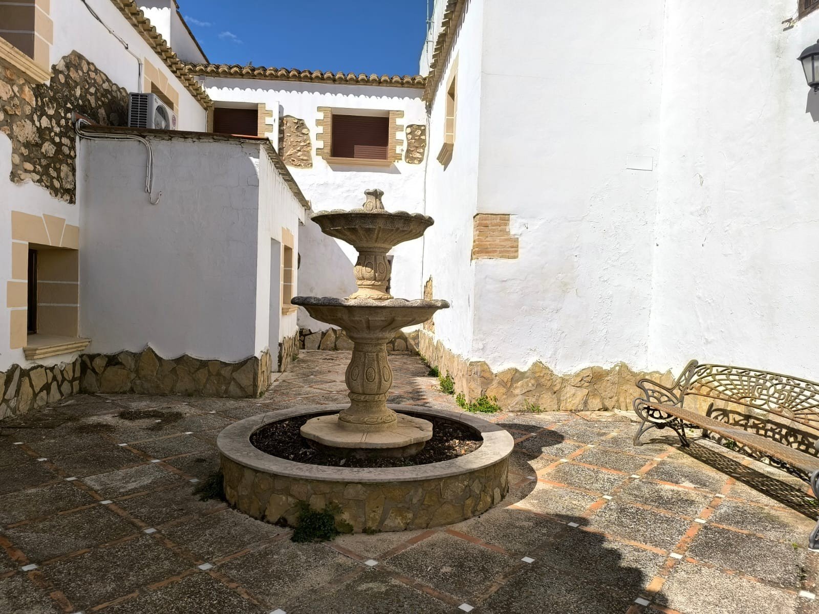 o_1jk0fc5v31pn625f3c31t1613b82o