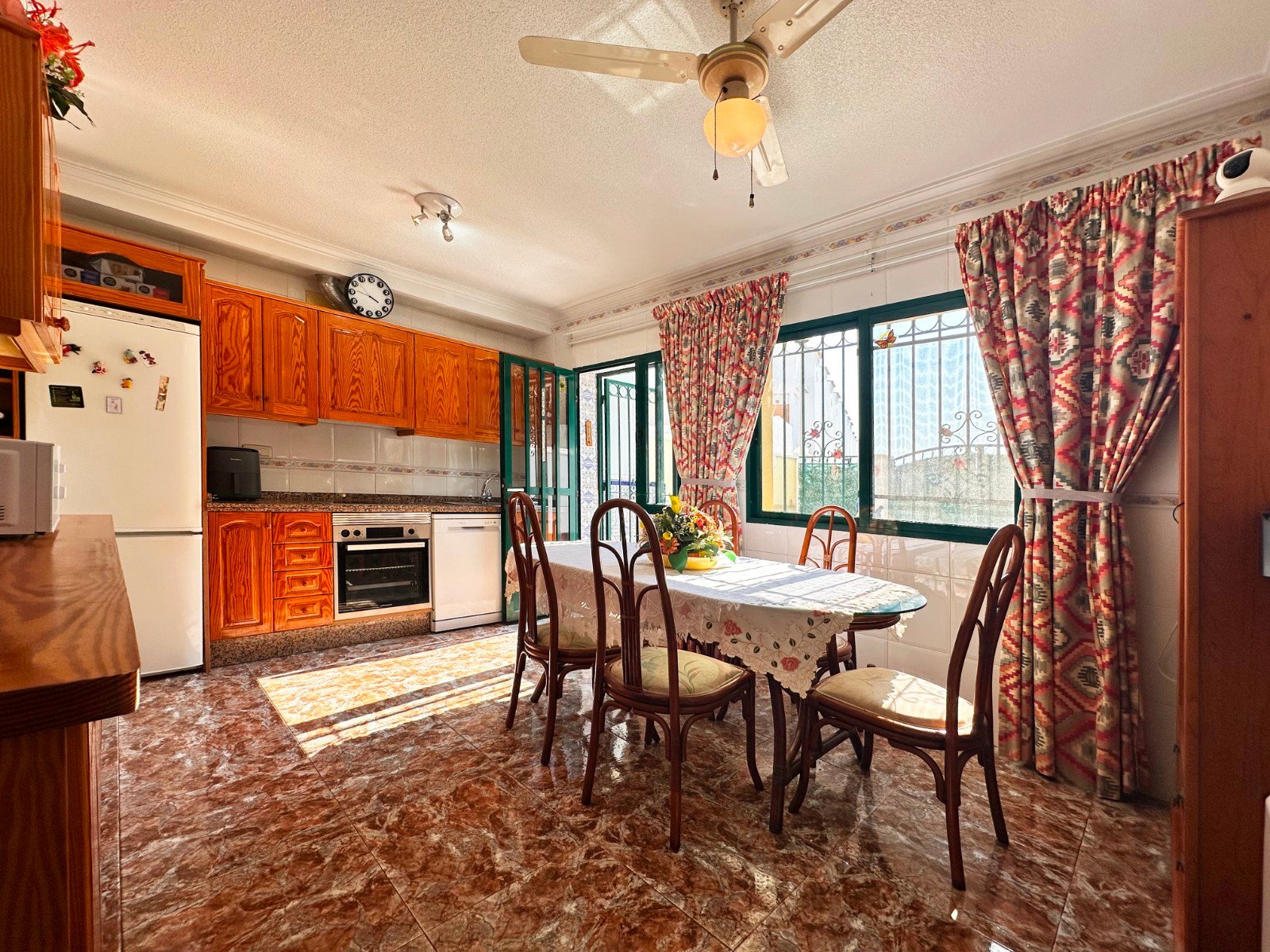 o_1jkg65oco1hsbba1ouodtj19nq3e