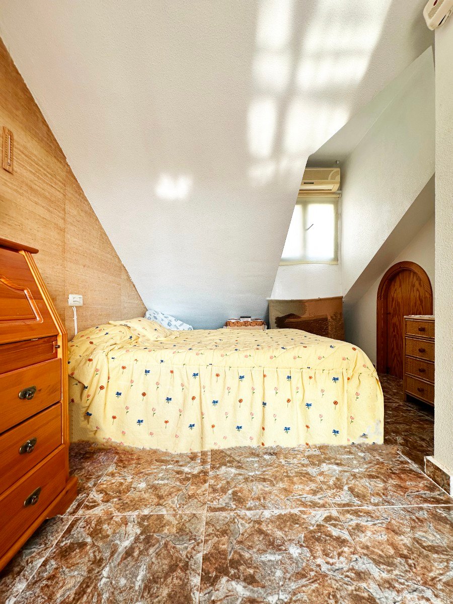 o_1jkg65ocoge1ku81bnh1n2na3t4a