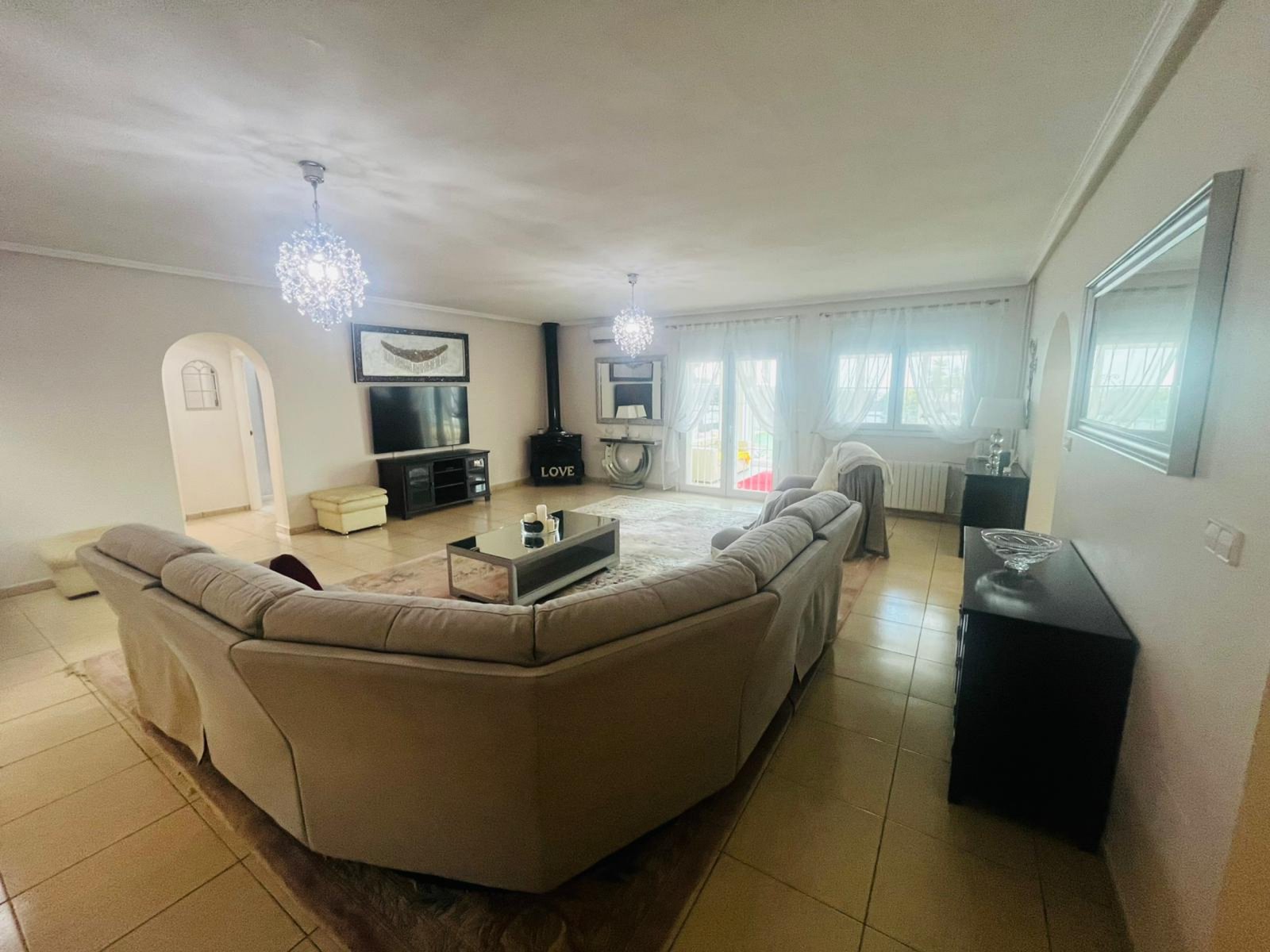 property_attachment_1ni48xgjew_20250908095344