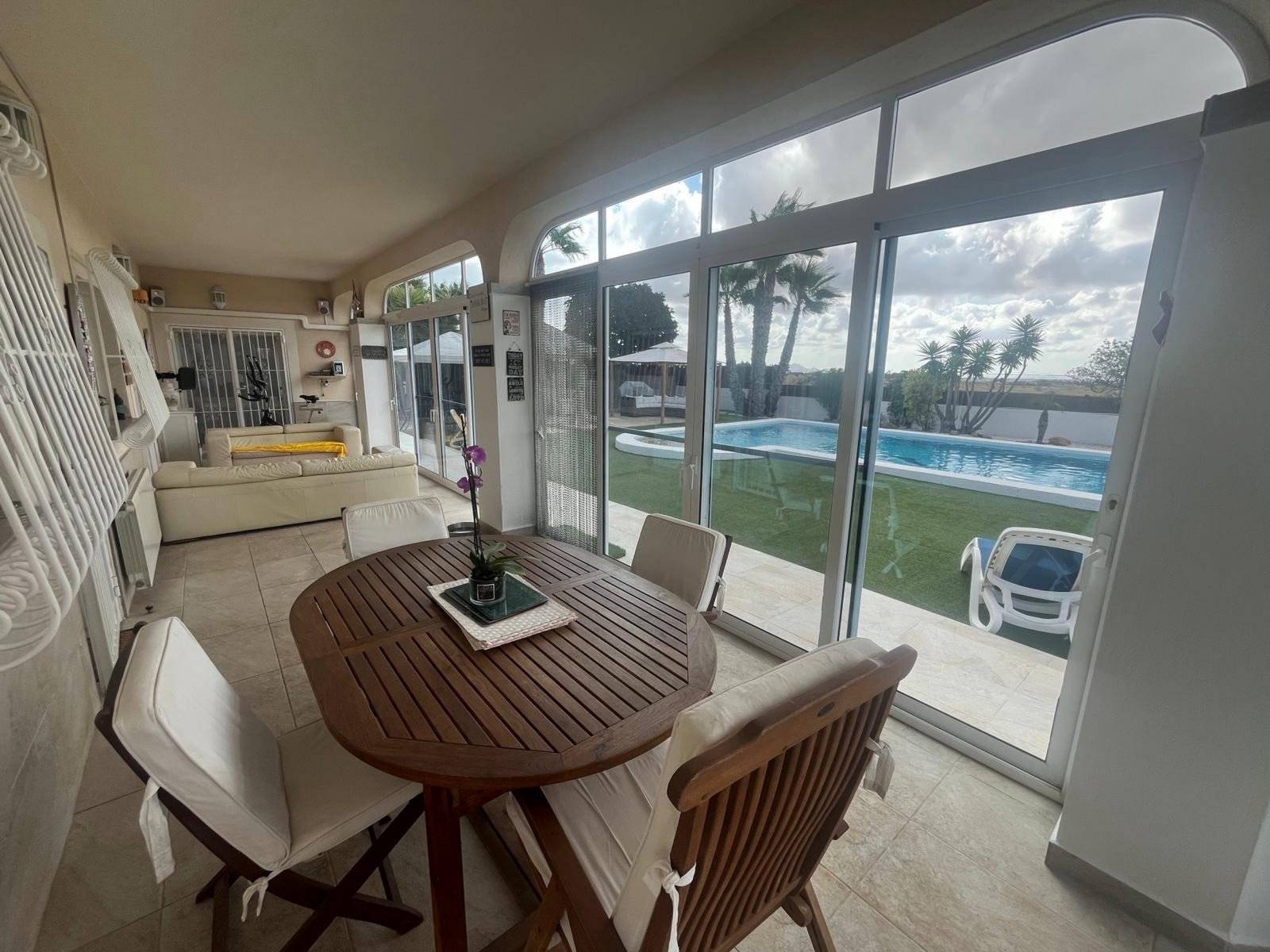 property_attachment_1uj8j7sxb9_20250908095439