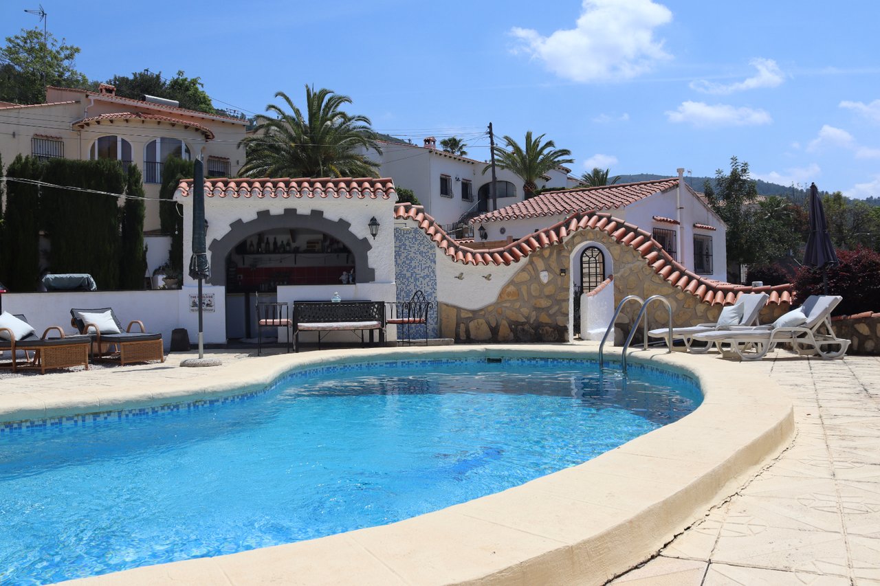 12394-villa-for-sale-in-orba-287493-large