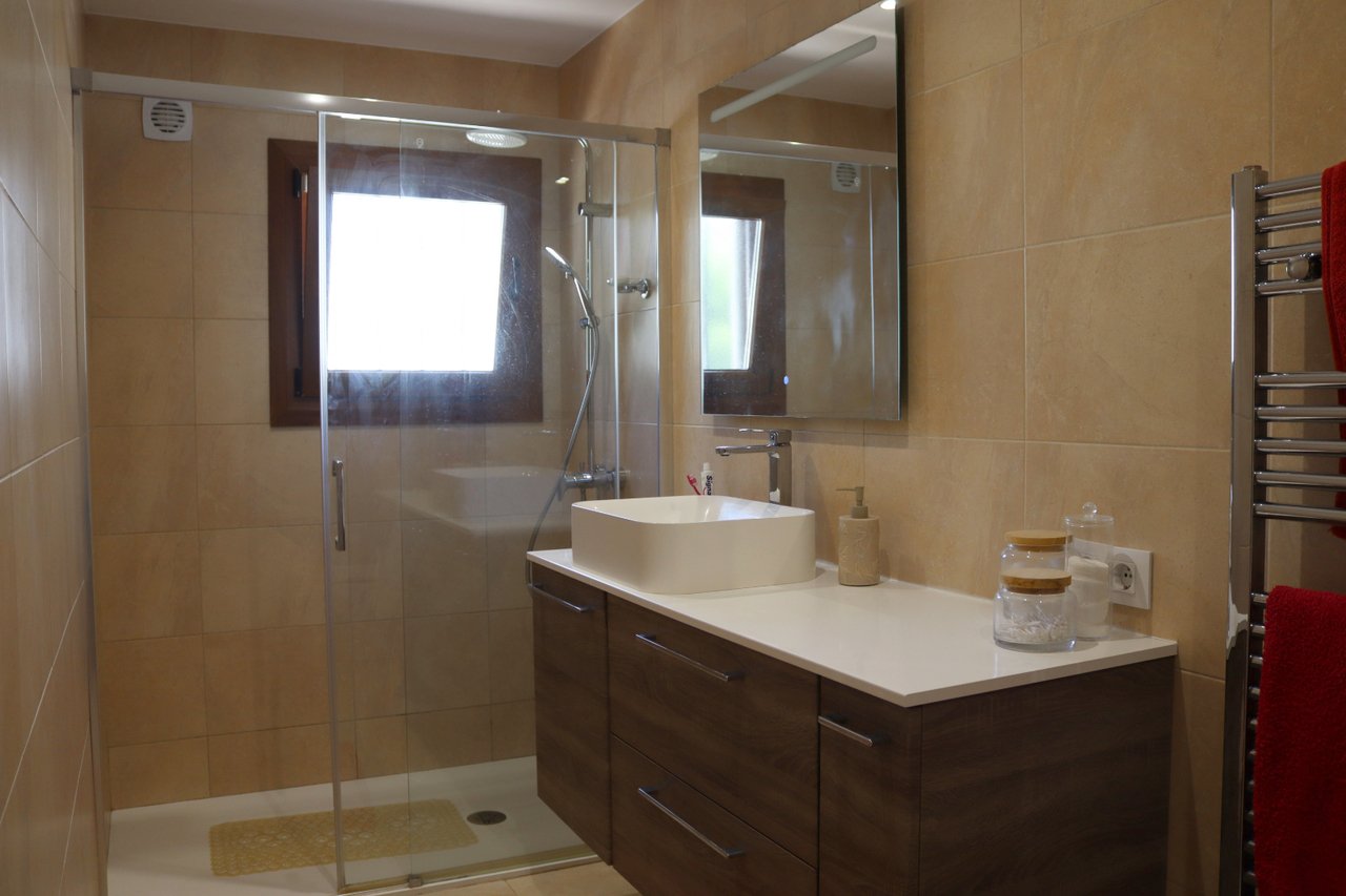 12394-villa-for-sale-in-orba-287573-large