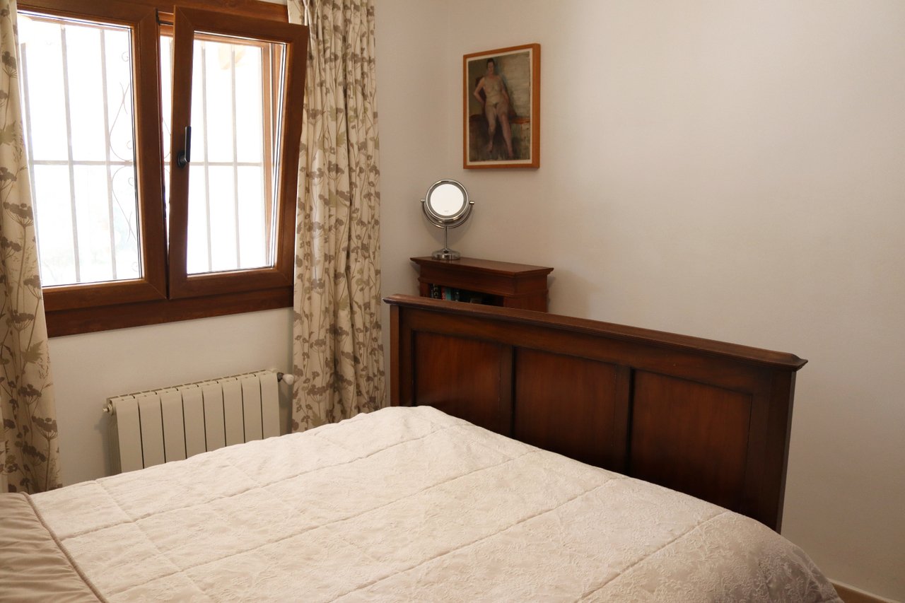 12394-villa-for-sale-in-orba-287582-large
