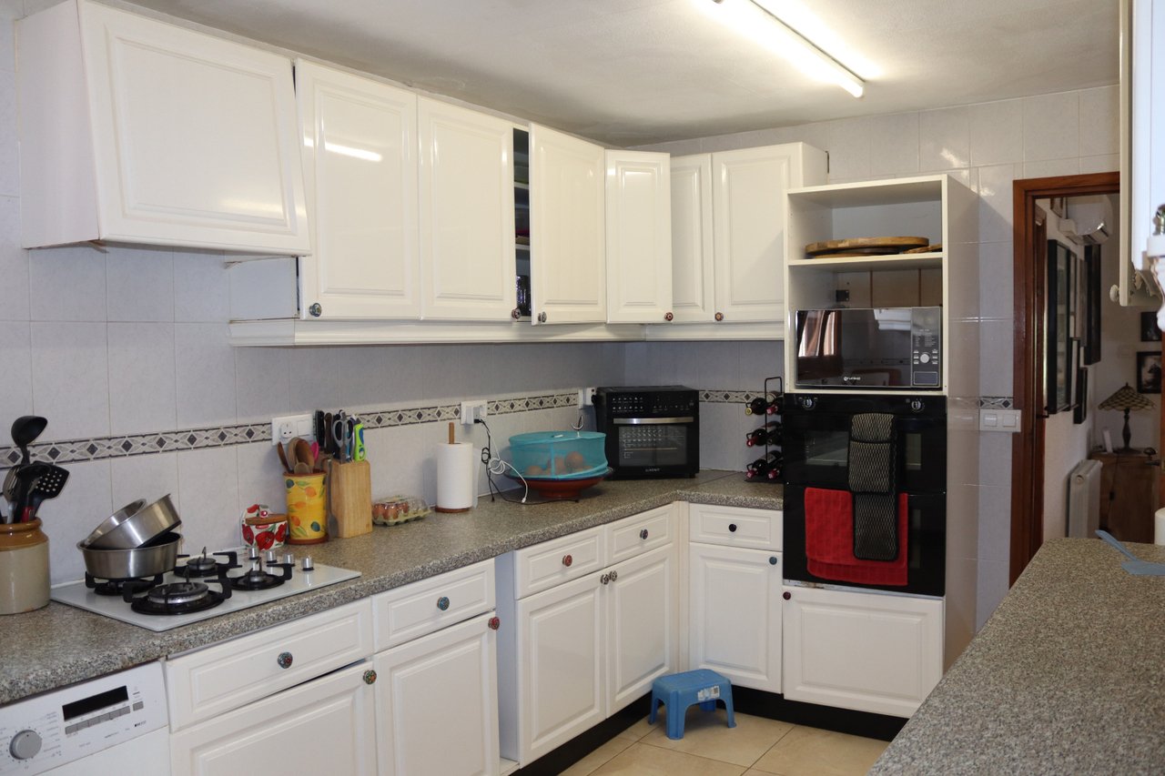 12394-villa-for-sale-in-orba-287585-large