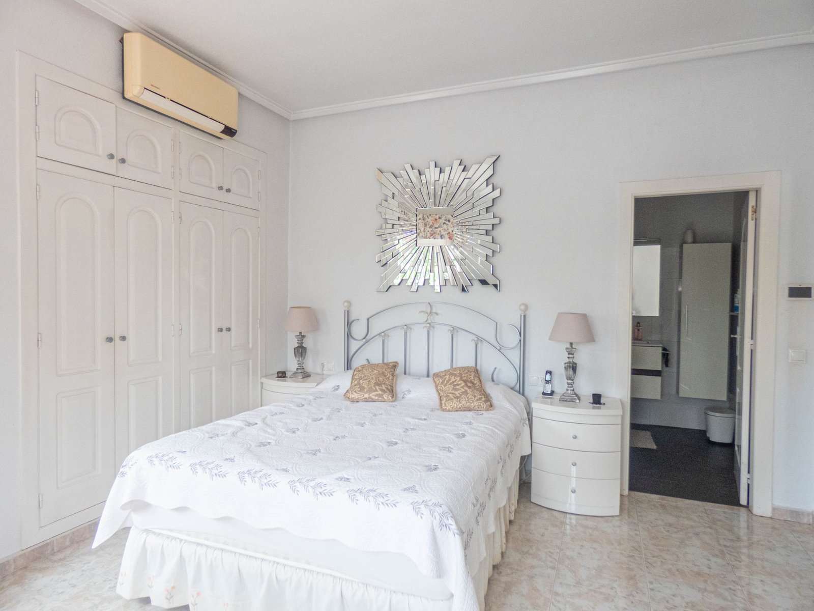 6110_an_amazing_villa_for_sale_in_quesada_with_summer_house_050723160712_p1140717