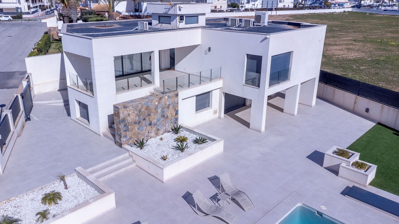 villa-torrevieja-refk4128-4