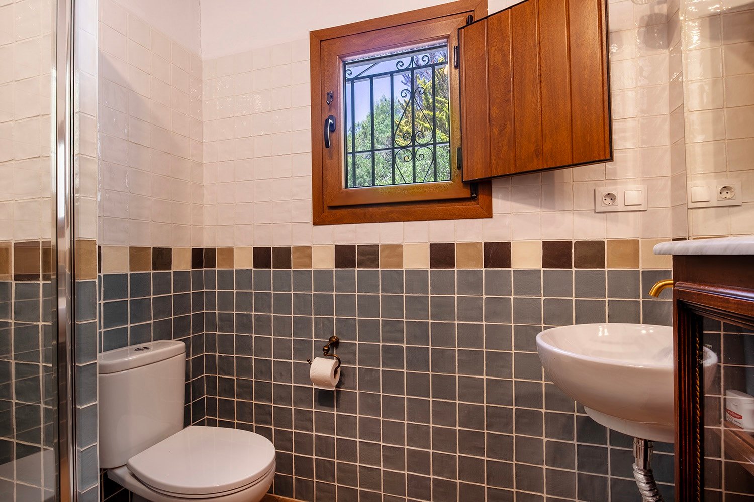 web-bathroom-01-01