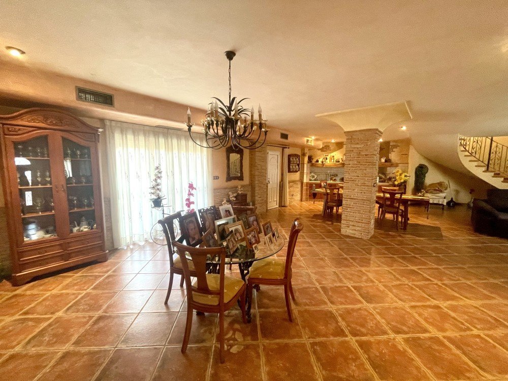Big-living-room-CSH7