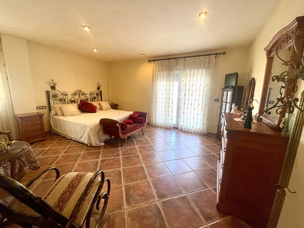 Master-Bedroom-CSH7