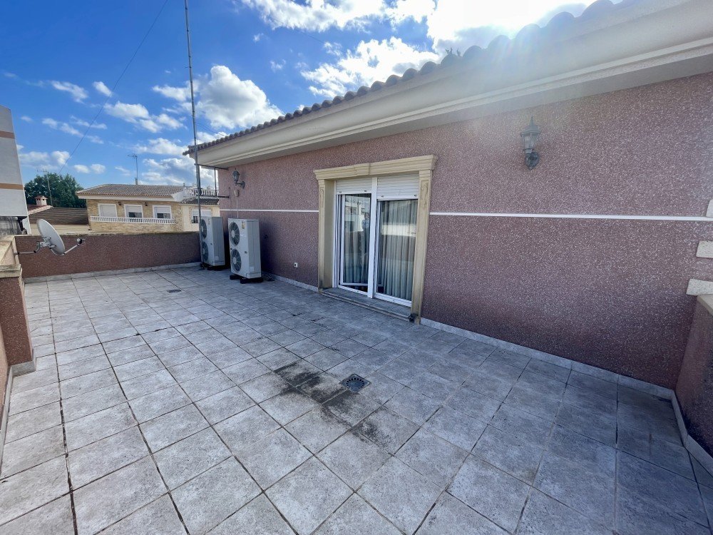 Terrace-Master-room-CSH7