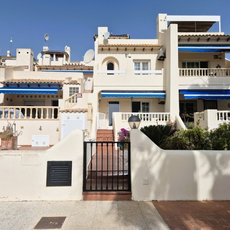 town house las ramblas golf cbhd17 48