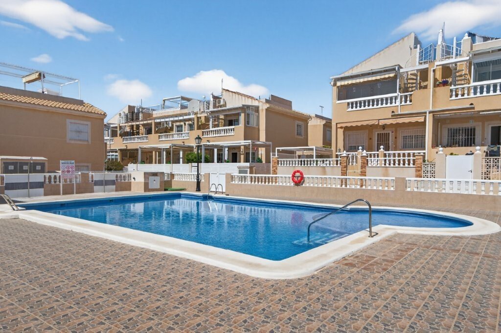 town-house-torrevieja-2419-20