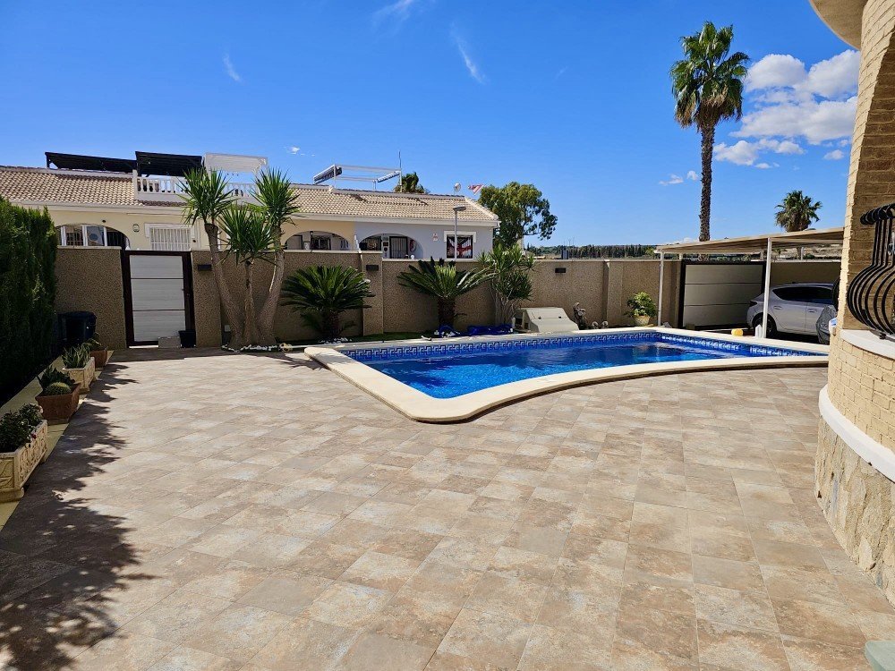 Swimming-pool-2-CSH110
