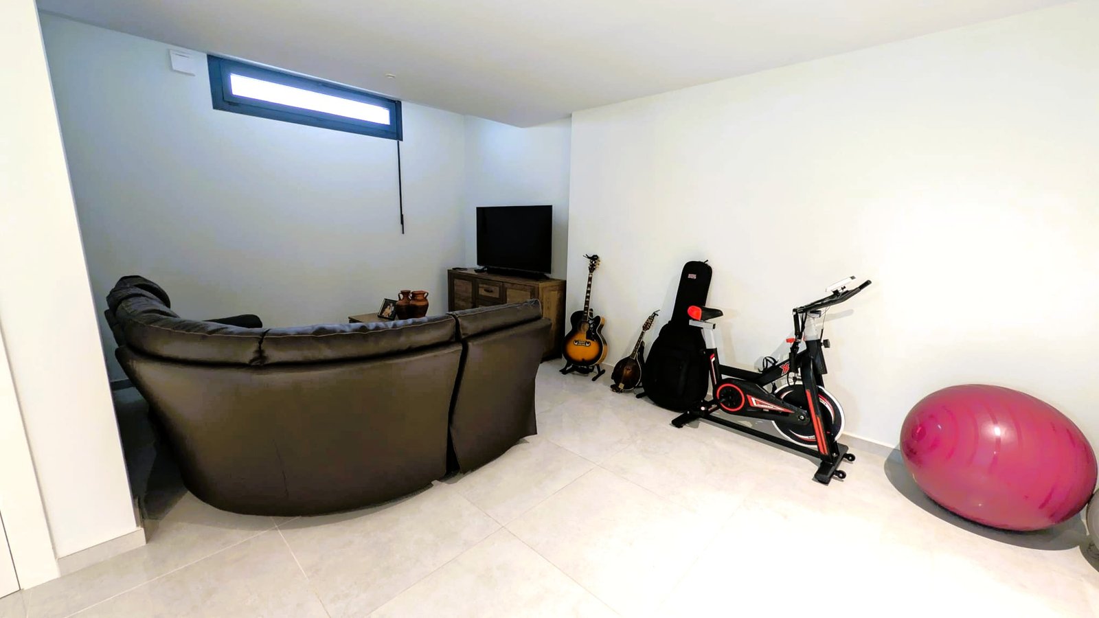 74546_basement2