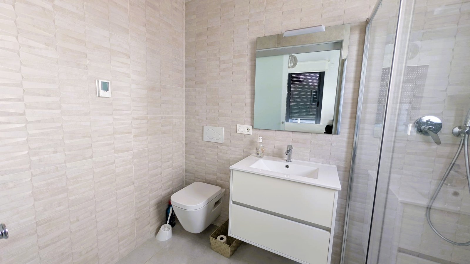 74546_bathroom_2