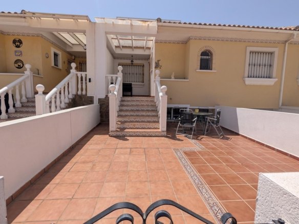 79360 lo cripen 5 bed townhouse algorfa 1