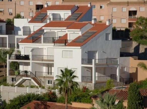 4 Bedroom 2 Bathroom Villa in Fuengirola - Caza De Casa