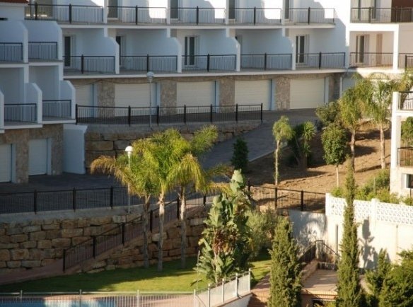 4 Bedroom 2 Bathroom Villa in Fuengirola - Caza De Casa