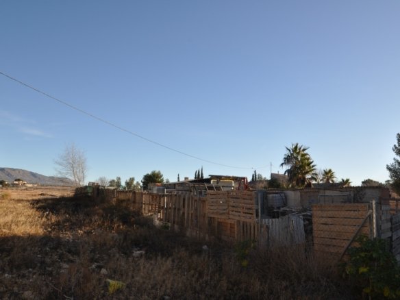 Land in Pinoso - Caza De Casa