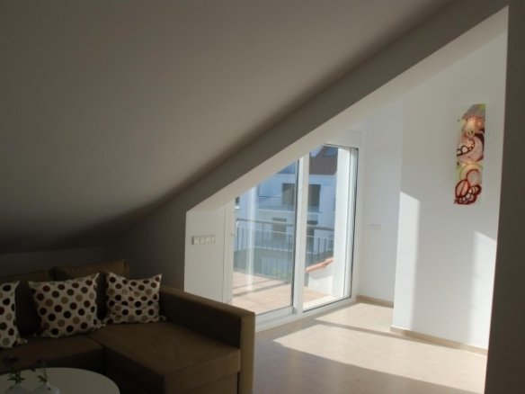 4 Bedroom 2 Bathroom Villa in Fuengirola - Caza De Casa