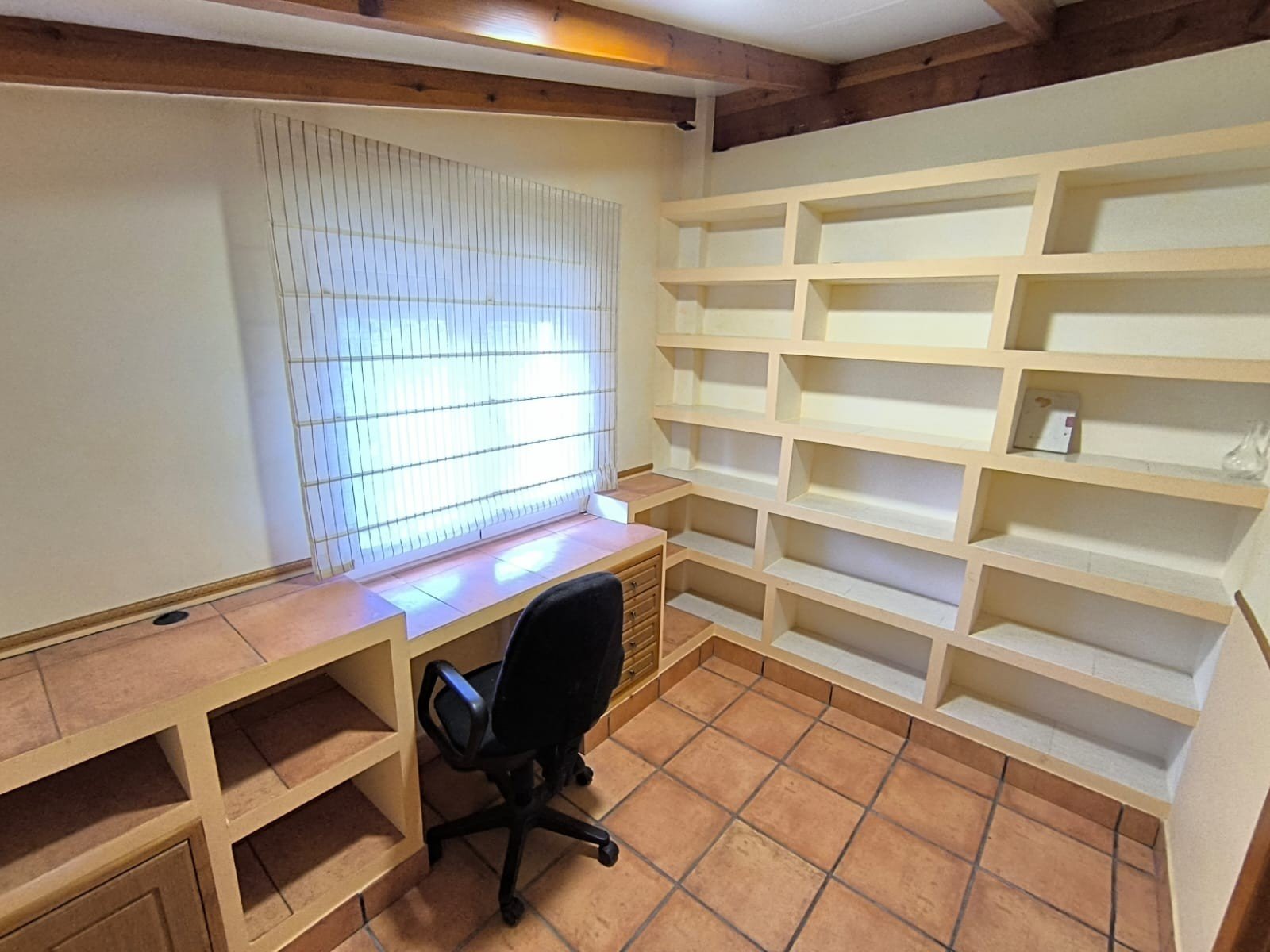 5 Bedroom 2 Bathroom Villa in Yecla - Caza De Casa