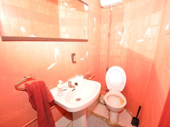2 Bathroom Commercial in Petrer - Caza De Casa