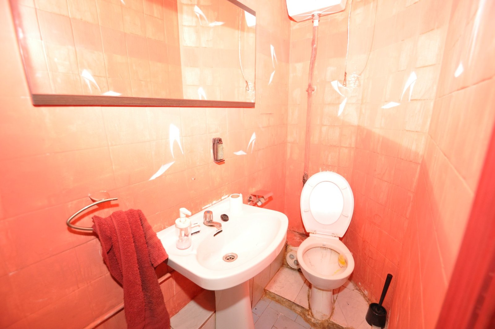 2 Bathroom Commercial in Petrer - Caza De Casa