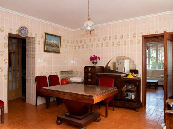 7 Bedroom 2 Bathroom Villa in Yecla - Caza De Casa