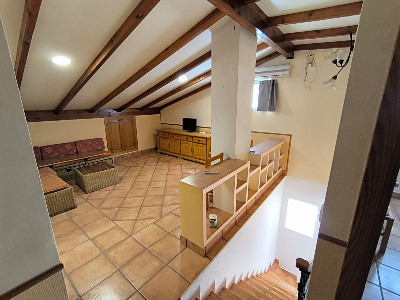 5 Bedroom 2 Bathroom Villa in Yecla - Caza De Casa
