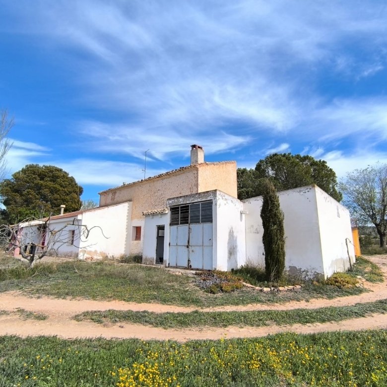 7 Bedroom 2 Bathroom Country House in Yecla - Caza De Casa