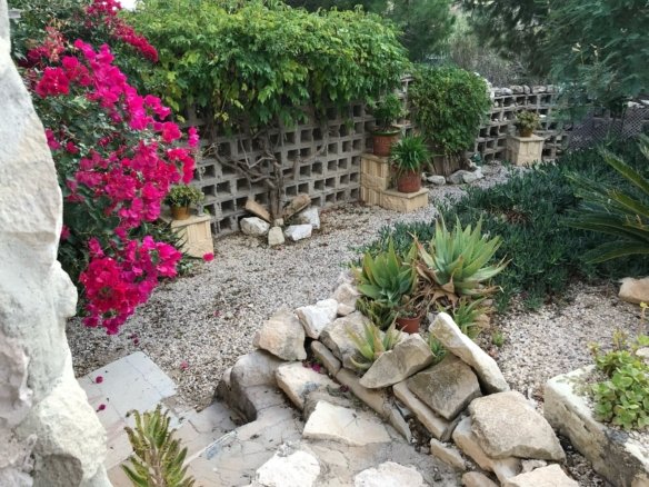 5 Bedroom 2 Bathroom Country House in Monóvar/Monóver - Caza De Casa
