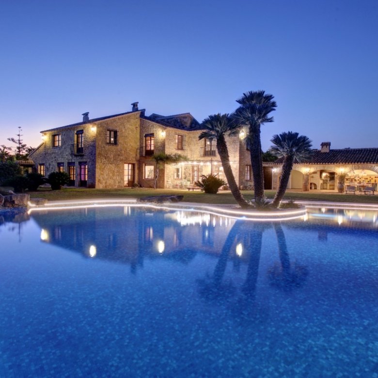 4 Bedroom 3 Bathroom finca in Moraira - Caza De Casa