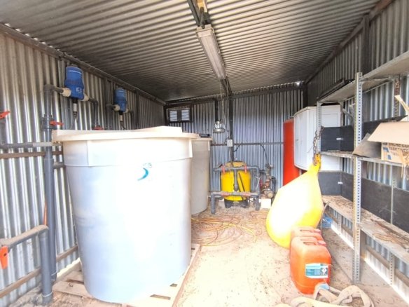 1 Bath Commercial in Aspe - Caza De Casa