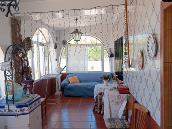 6 Bed 1 Bath Villa in Yecla - Caza De Casa
