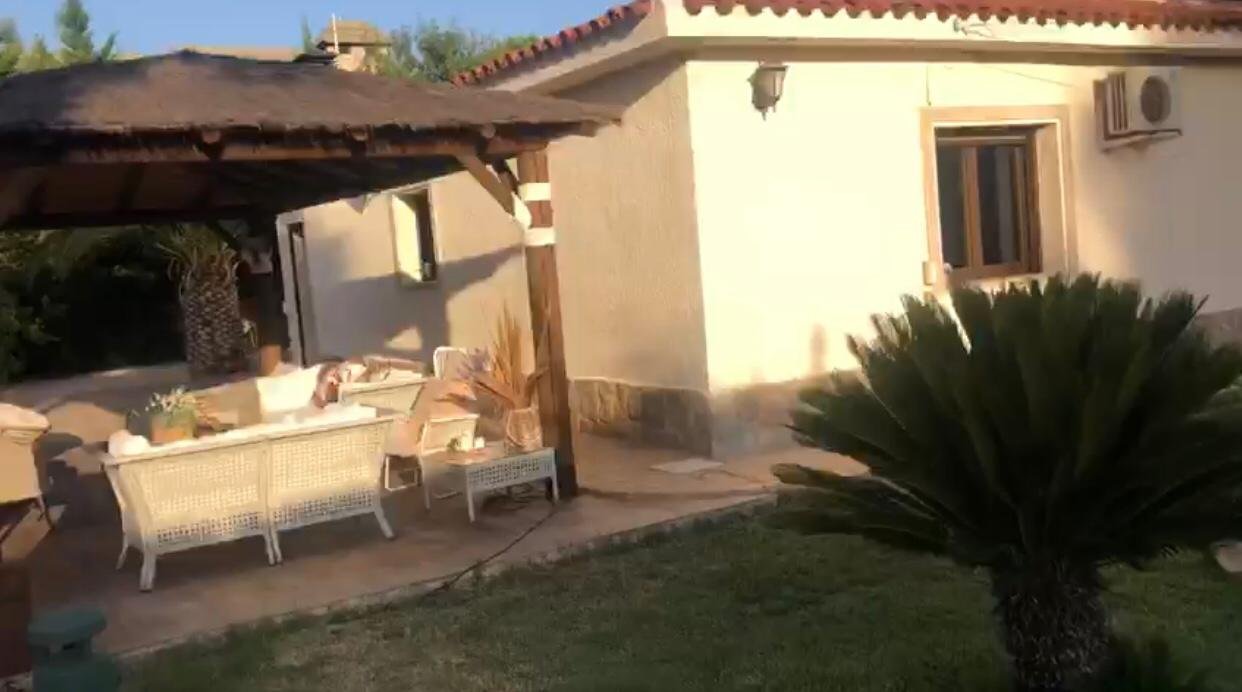4 Bedroom 3 Bathroom Villa in Elda - Caza De Casa