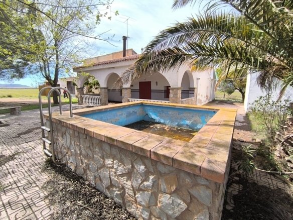 7 Bedroom 2 Bathroom Country House in Yecla - Caza De Casa