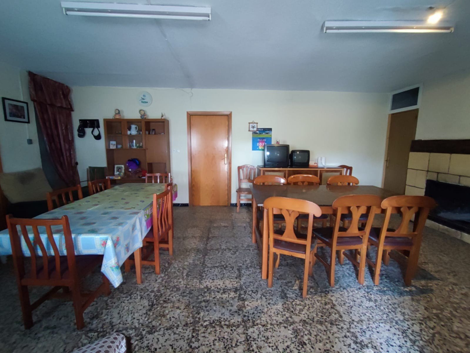 0a4e2367cf9f8ea6 4 Bedroom 1 Bathroom Country House in Yecla - Caza De Casa