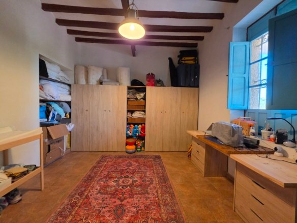 6 Bed 3 Bath Country House in Elche - Caza De Casa