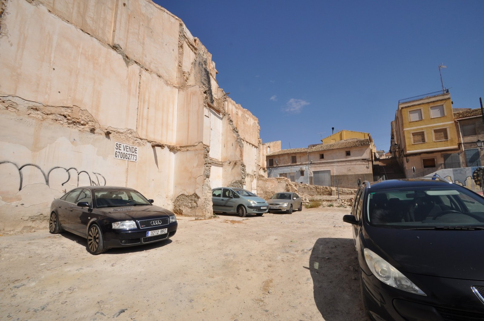 212 m² Land in Monóvar/Monóver - Caza De Casa