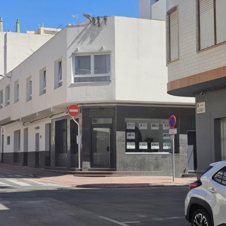 12 Bedroom 12 Bathroom Commercial in Torrevieja - Caza De Casa