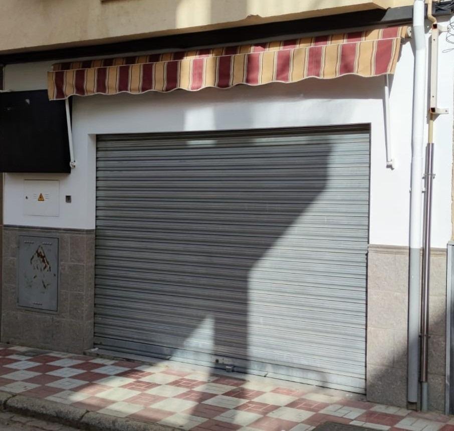 Commercial in Albolote - Caza De Casa