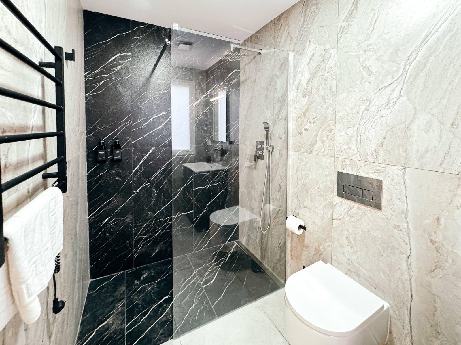 12 Bedroom 12 Bathroom Commercial in Torrevieja - Caza De Casa