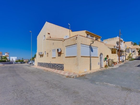 2 Bedroom 1 Bathroom Town House in San Fulgencio - Caza De Casa