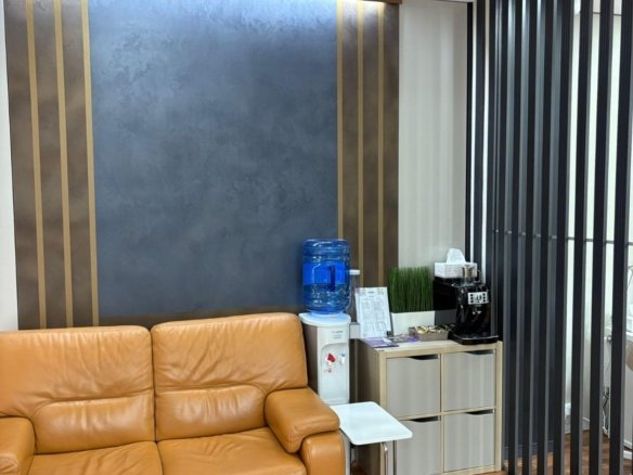 Commercial in Torrevieja - Caza De Casa