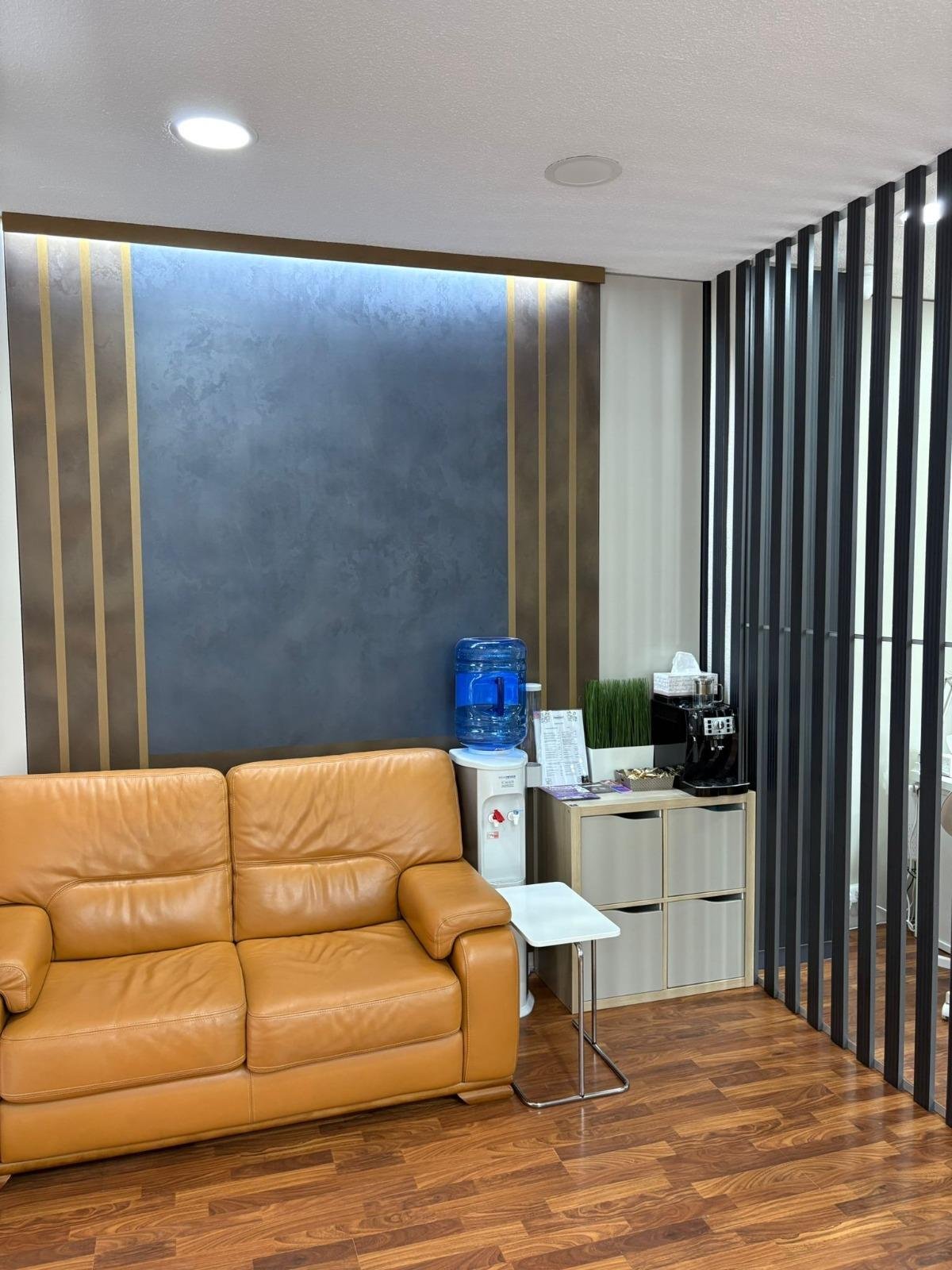 Commercial in Torrevieja - Caza De Casa