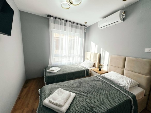 12 Bedroom 12 Bathroom Commercial in Torrevieja - Caza De Casa