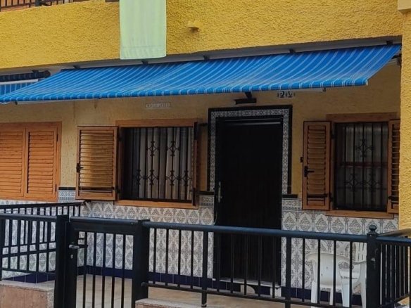 2 Bedroom 2 Bathroom Town House in Torrevieja - Caza De Casa