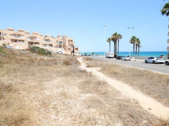 1,755 m² Land in Torrevieja - Caza De Casa